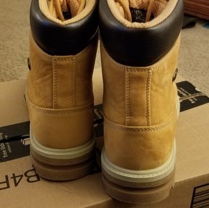 Mens lugz boots size 9.5